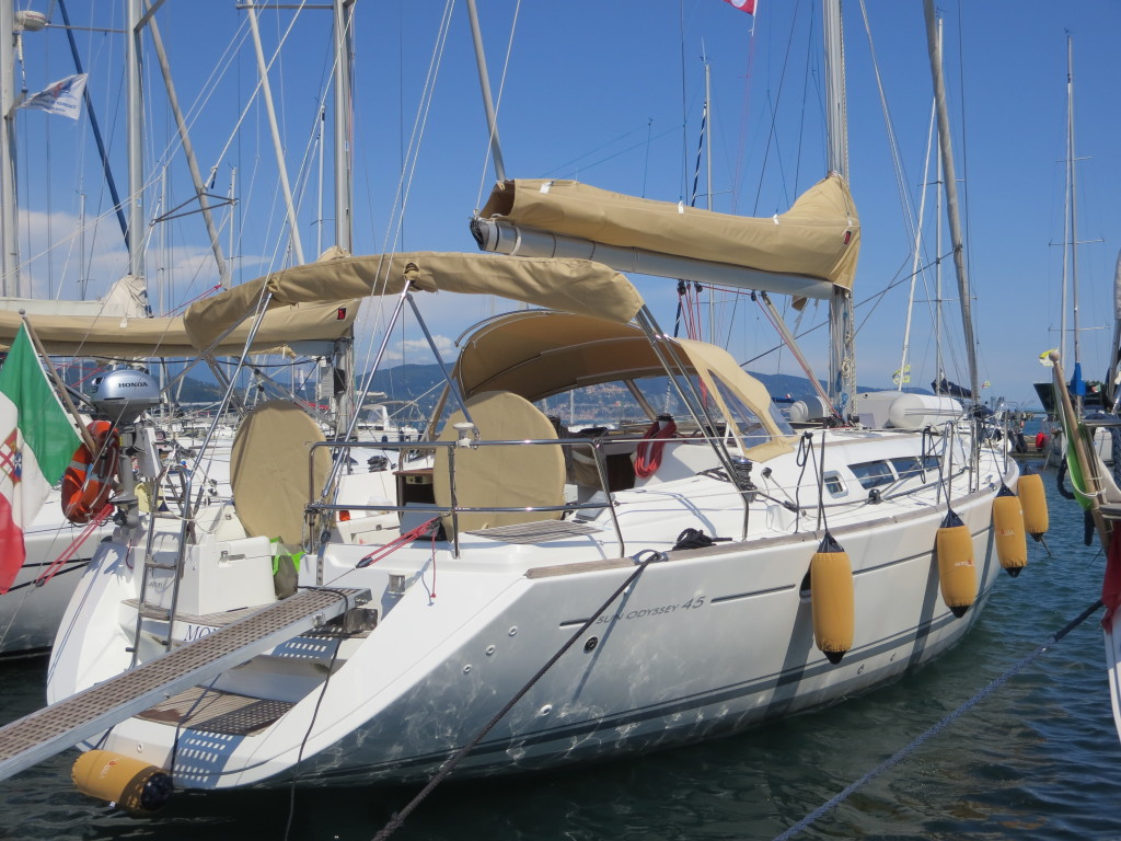 Sun Odyssey 45 - Yacht Charter Liguria & Boat hire in Italy Italian Riviera La Spezia Province Fezzano di Portovenere Marina del Fezzano 3