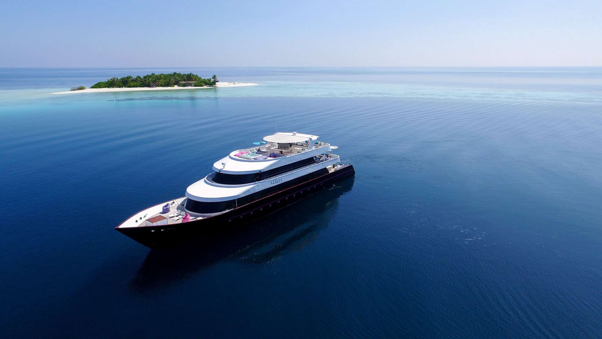 azalea - Luxury yacht charter Maldives & Boat hire in Indian Ocean & SE Asia 6