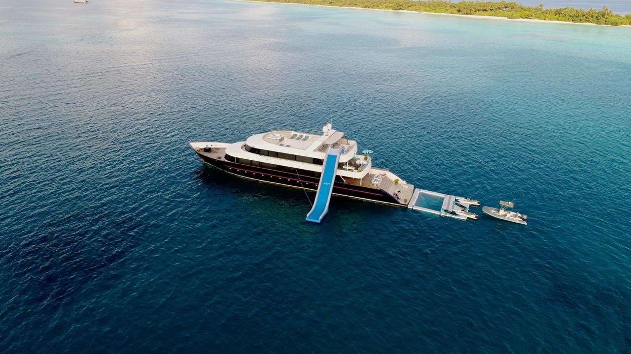 azalea - Luxury yacht charter Maldives & Boat hire in Indian Ocean & SE Asia 1