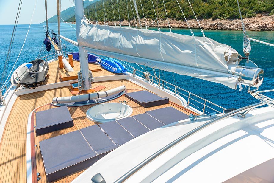 bellamare - Yacht Charter Sithonia & Boat hire in Greece & Turkey 5