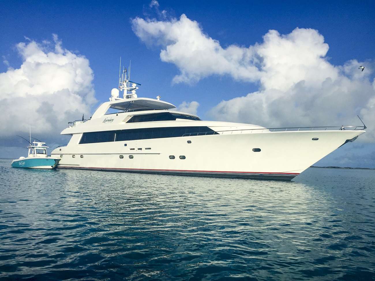 legendary - Motor Boat Charter USA & Boat hire in Florida & Bahamas 1