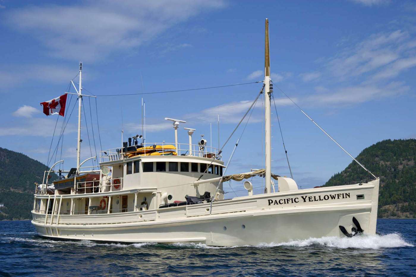pacific yellowfin - Yacht Charter Canada & Boat hire in Pacific North West & Canada 1