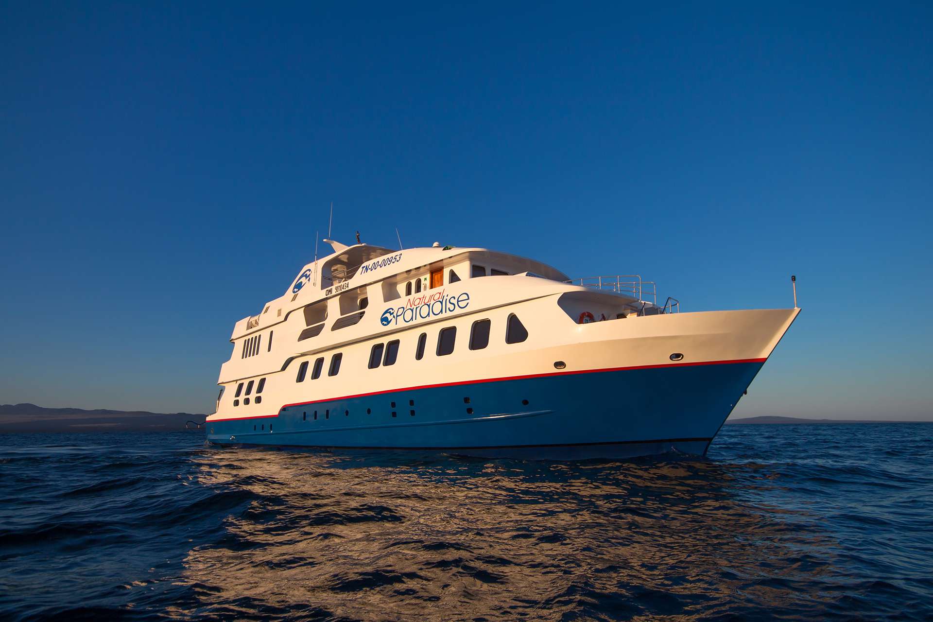 natural paradise - Yacht Charter Galapagos & Boat hire in Galapagos, Seymour Marina 1