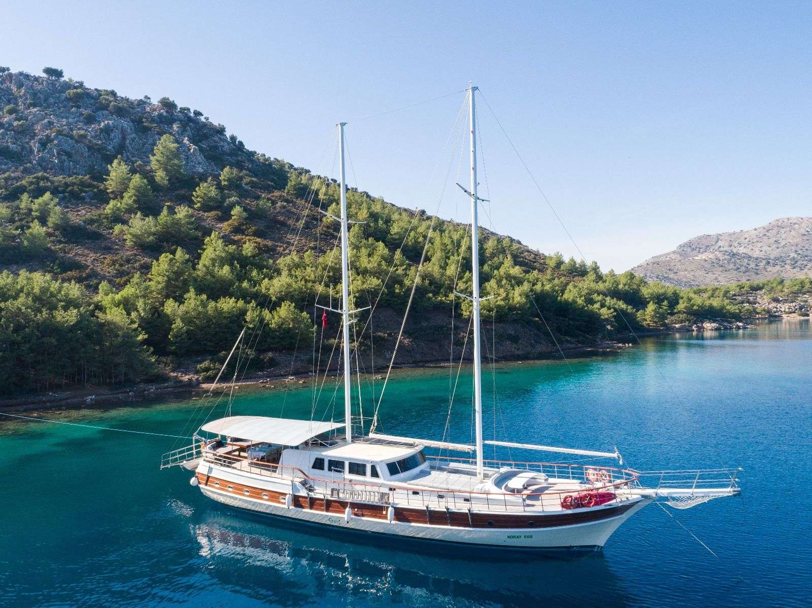 koray ege - Superyacht charter Saint Vincent and the Grenadines & Boat hire in Greece & Turkey 1