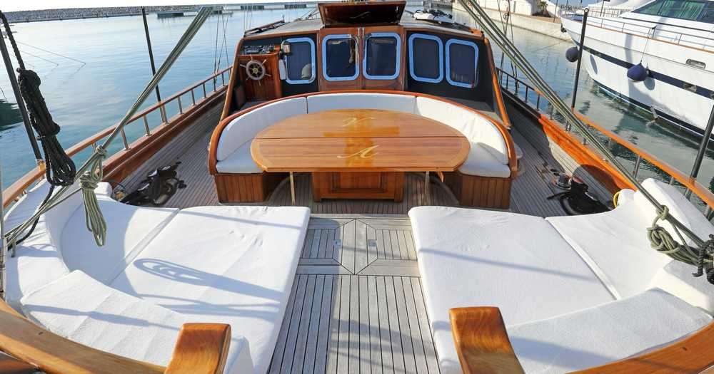 angelique - Yacht Charter Lipari & Boat hire in Naples/Sicily 5
