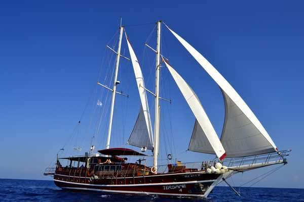 tersane iv - Yacht Charter Lipari & Boat hire in Naples/Sicily 3