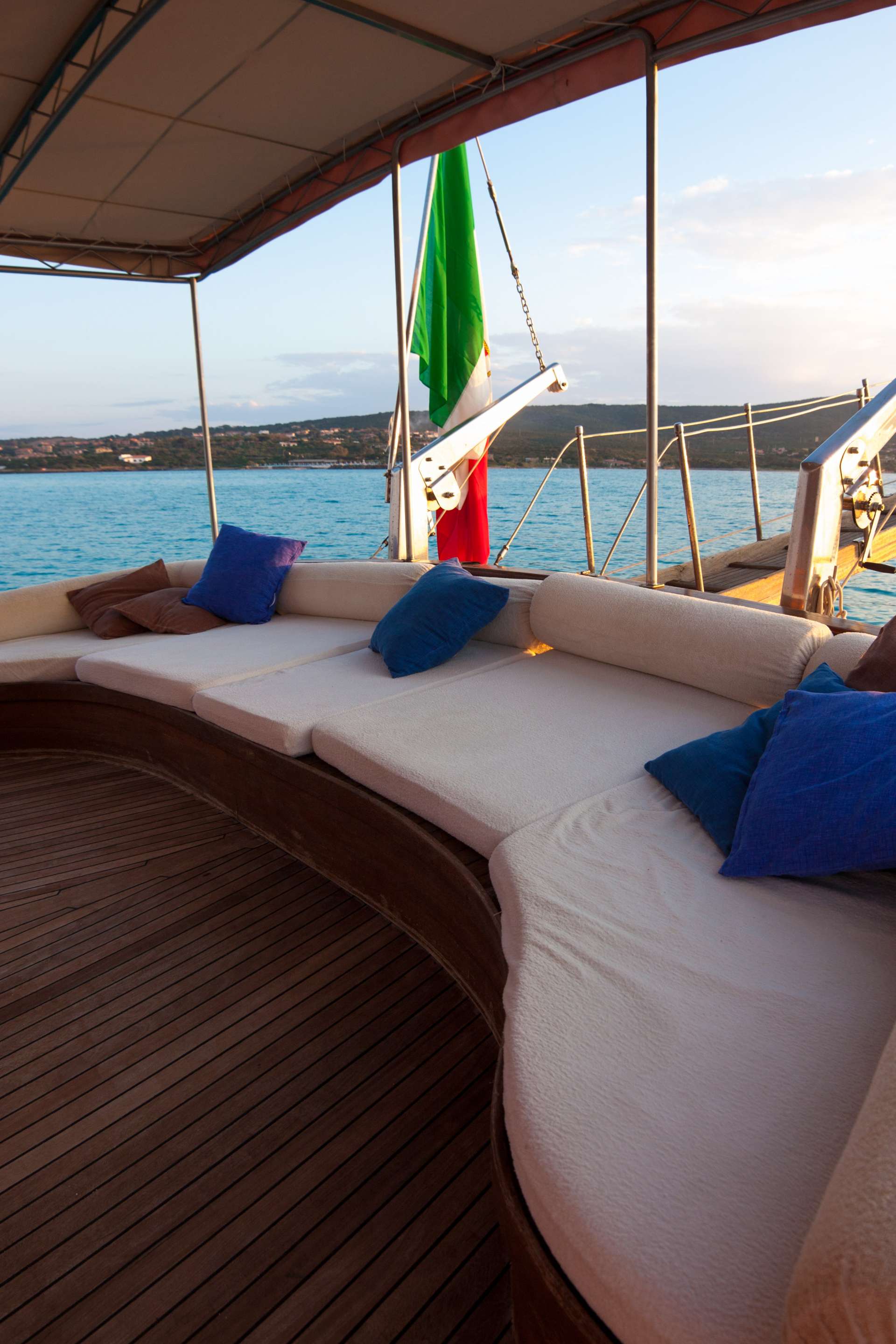 alissa - Yacht Charter Gaeta & Boat hire in Fr. Riviera & Tyrrhenian Sea 6