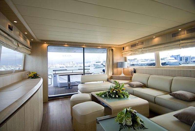 yakos (2) - Yacht Charter Arzachena & Boat hire in Fr. Riviera & Tyrrhenian Sea 5