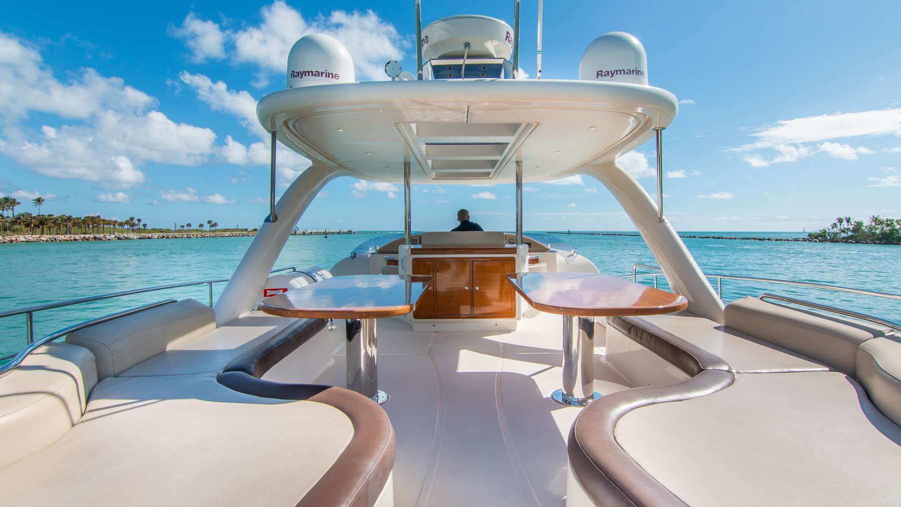 legend &amp; soul - Catamaran Charter Miami & Boat hire in Florida & Bahamas 4
