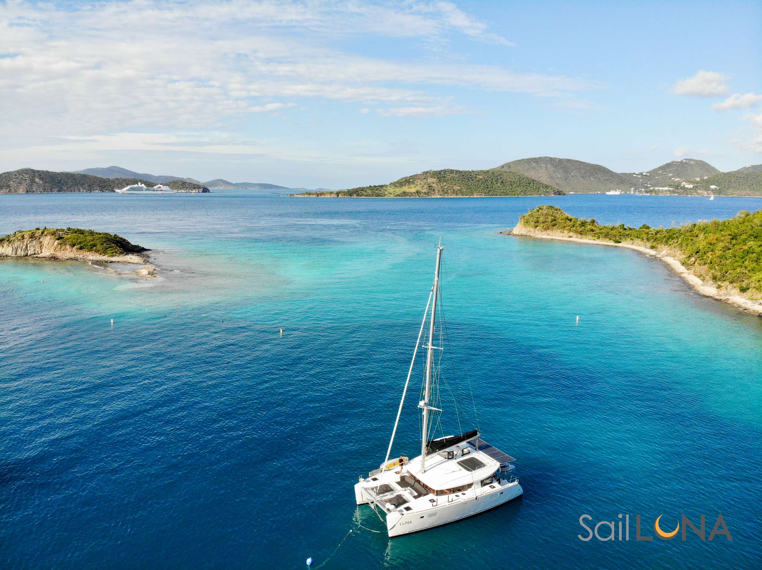 luna - Luxury yacht charter Antigua and Barbuda & Boat hire in Caribbean 1