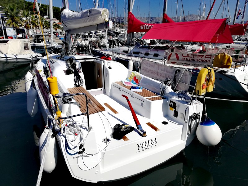Oceanis 30.1 - Yacht Charter Pomer & Boat hire in Croatia Istria and Kvarner Gulf Pula Pomer ACI Marina Pomer 1