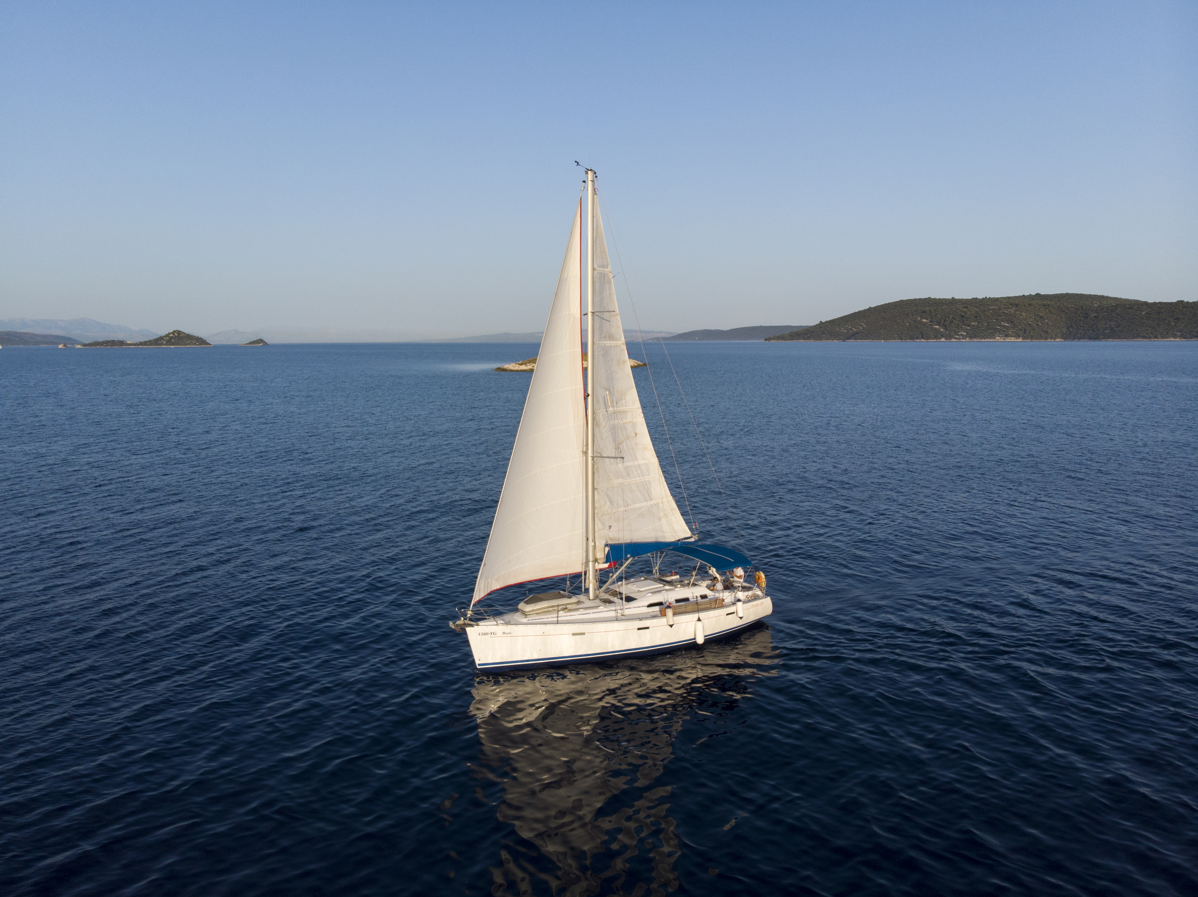 Oceanis 393 Clipper - Yacht Charter Vinišće & Boat hire in Croatia Split-Dalmatia Vinišće Vinišće 3