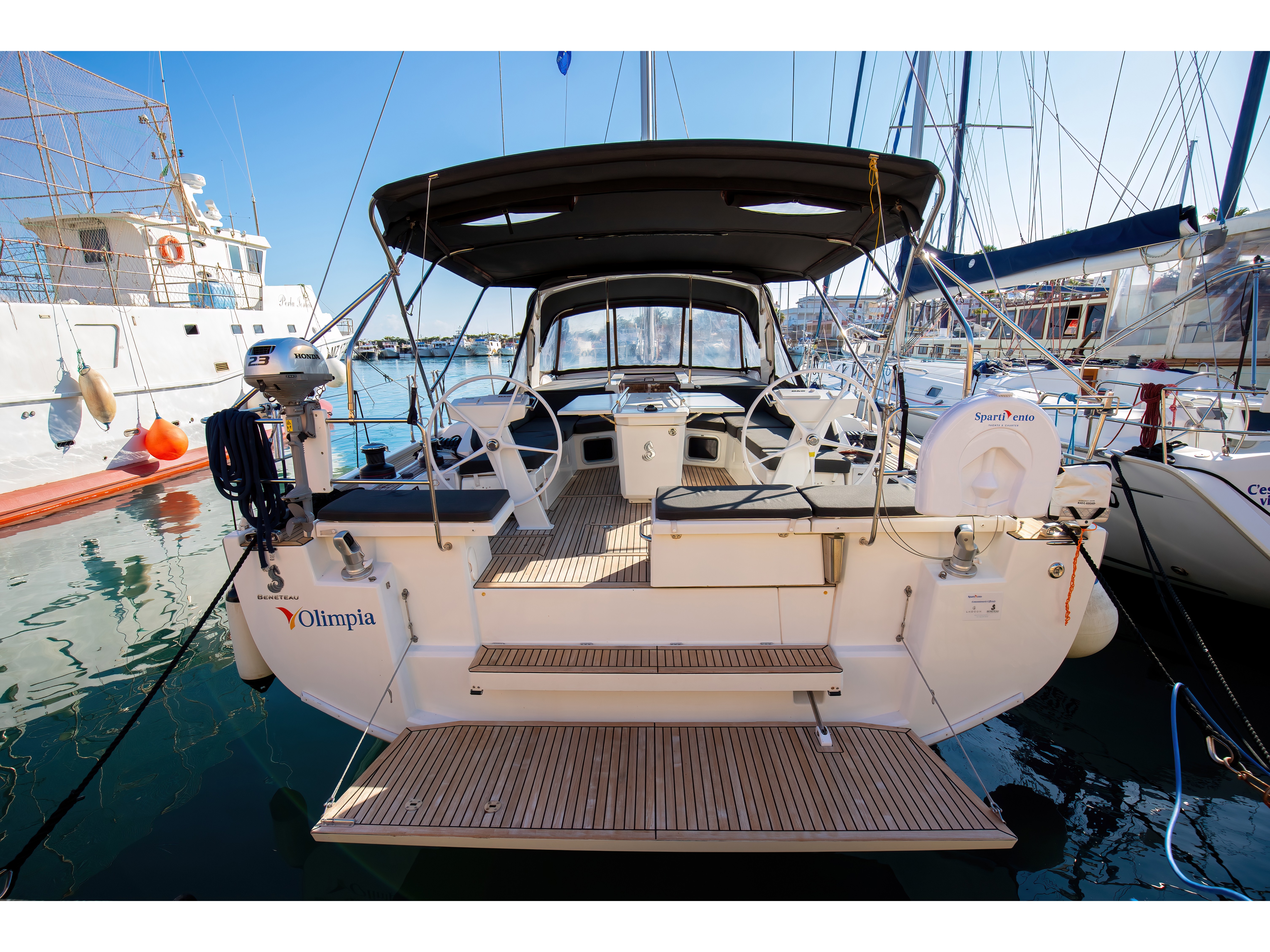 Oceanis 51.1 - Yacht Charter Capo d'Orlando & Boat hire in Italy Sicily Aeolian Islands Capo d'Orlando Capo d'Orlando Marina 3