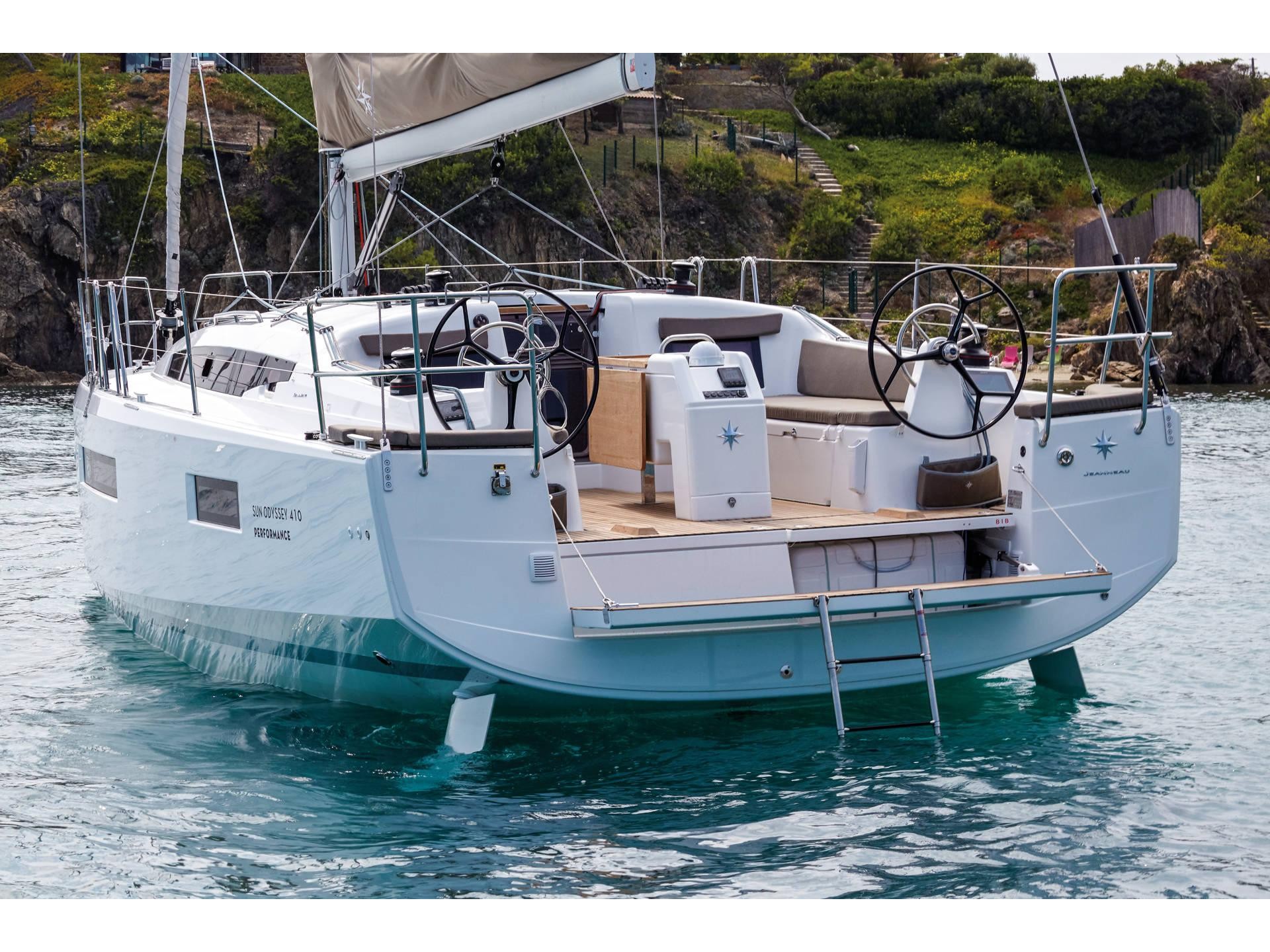 Sun Odyssey 410 - Yacht Charter Cyclades & Boat hire in Greece Cyclades Islands Paros Naoussa Naousa Marina 1