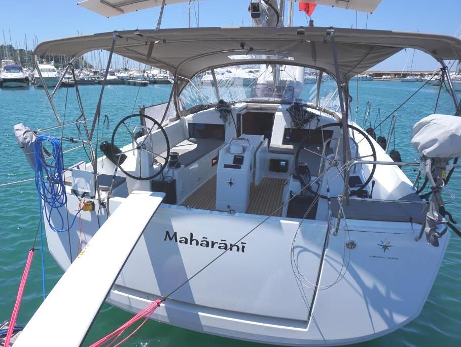 Sun Odyssey 440 - Yacht Charter Tuscany & Boat hire in Italy Tuscany Follonica Marina di Scarlino 3