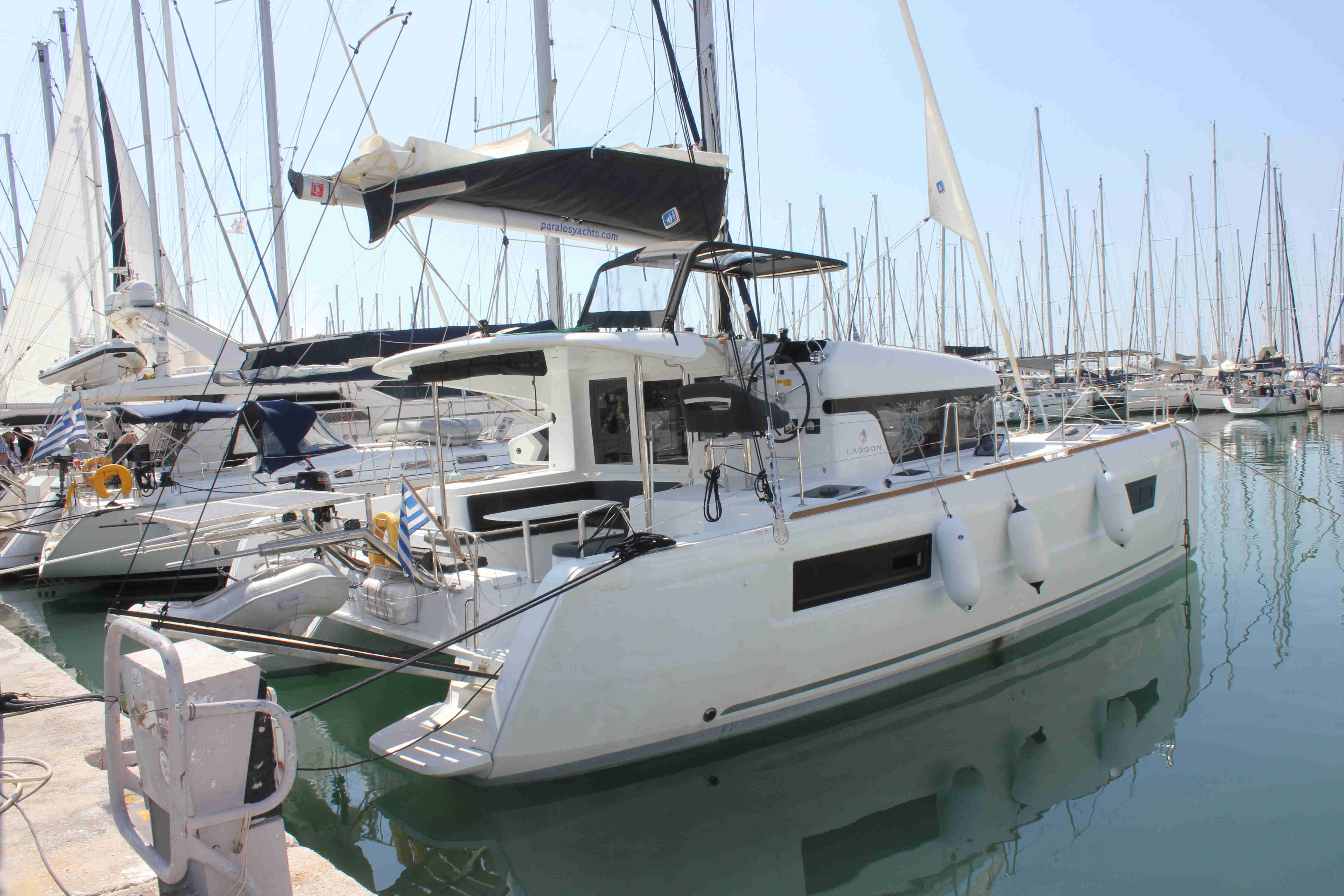 Lagoon 40 - Alimos Yacht Charter & Boat hire in Greece Athens and Saronic Gulf Athens Alimos Alimos Marina 4