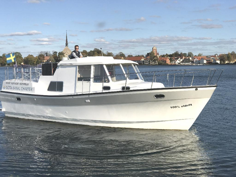 Naviga Nordica T 40 - Motor Boat Charter Sweden & Boat hire in Sweden Motala Motala Harbour 2