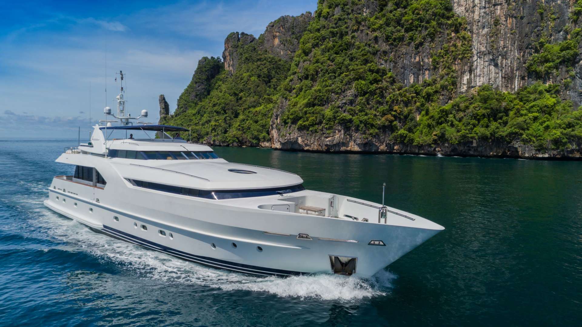 xanadu of london - Superyacht charter Thailand & Boat hire in SE Asia 1