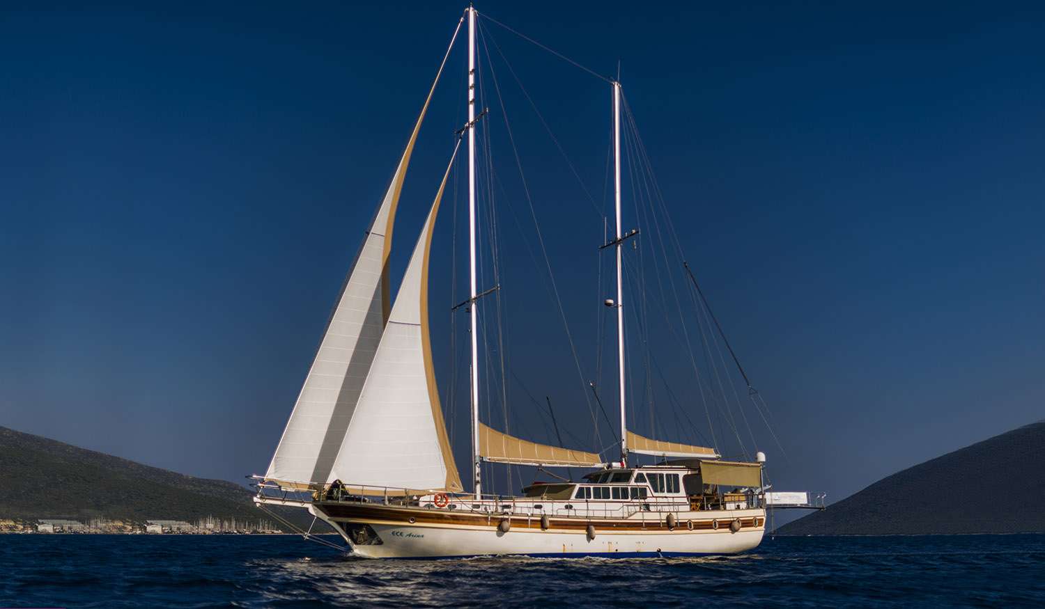 ece arina - Yacht Charter Palaio Faliro & Boat hire in Greece 1