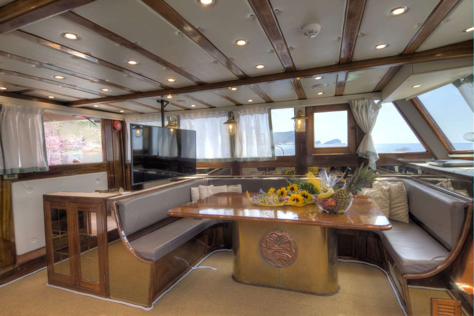 kimera - Yacht Charter Cogolin & Boat hire in Fr. Riviera, Corsica & Sardinia 4