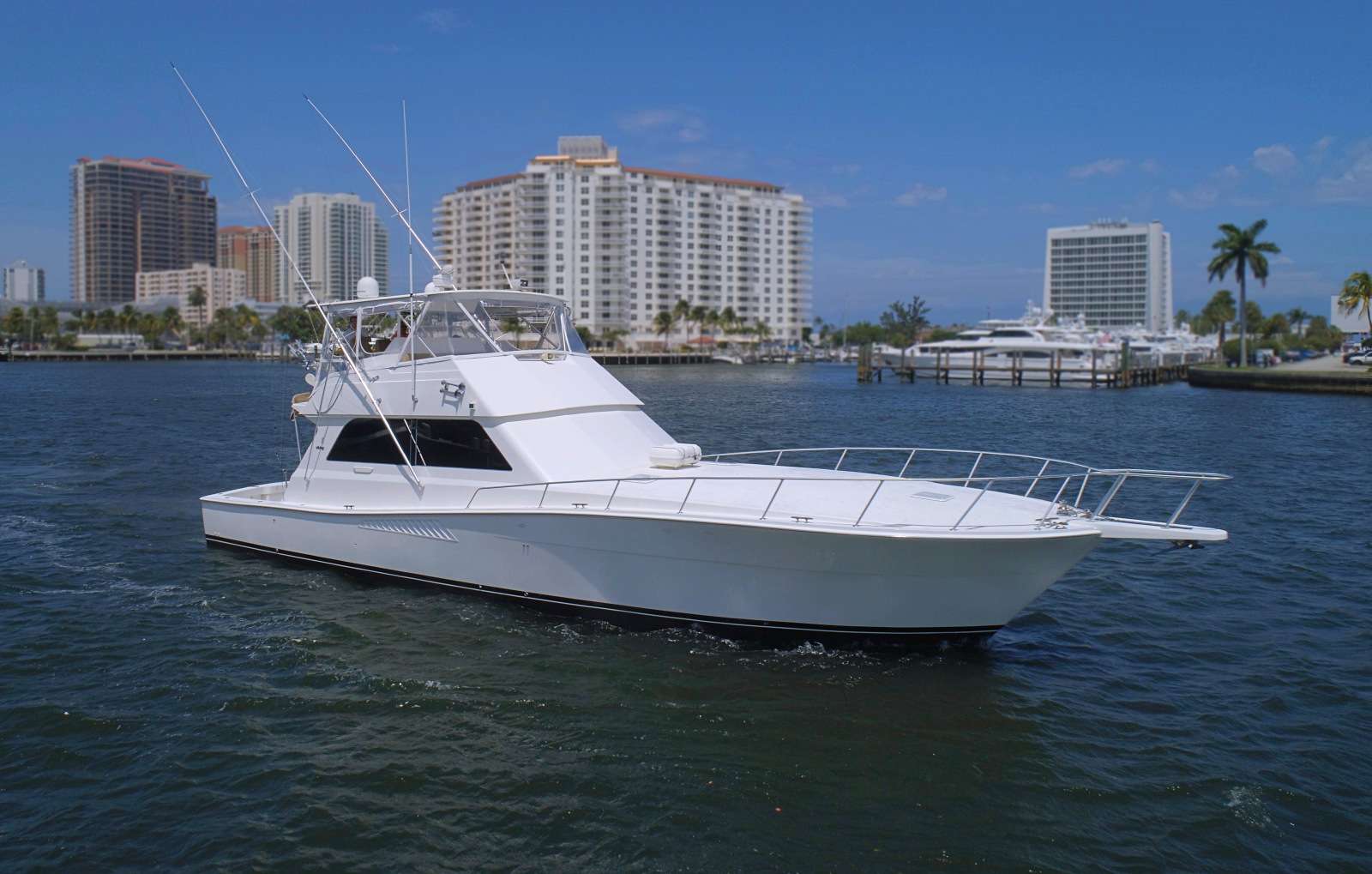 miss kethleen - Motor Boat Charter USA & Boat hire in Florida & Bahamas 1