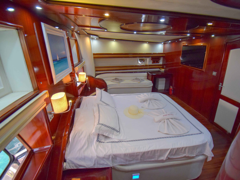 Gulet - Luxury yacht charter Turkey & Boat hire in Turkey Turkish Riviera Carian Coast Marmaris Netsel Marina 6