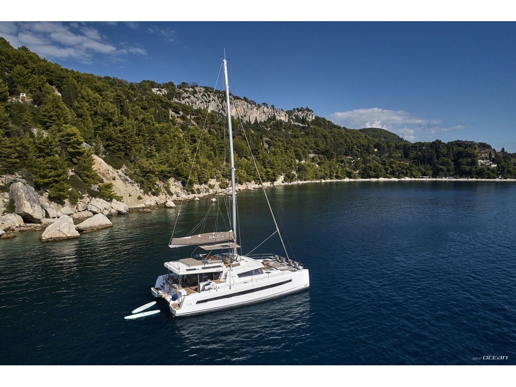 Bali 5.4 - Luxury yacht charter Sicily & Boat hire in Italy Sicily Aeolian Islands Capo d'Orlando Capo d'Orlando Marina 1