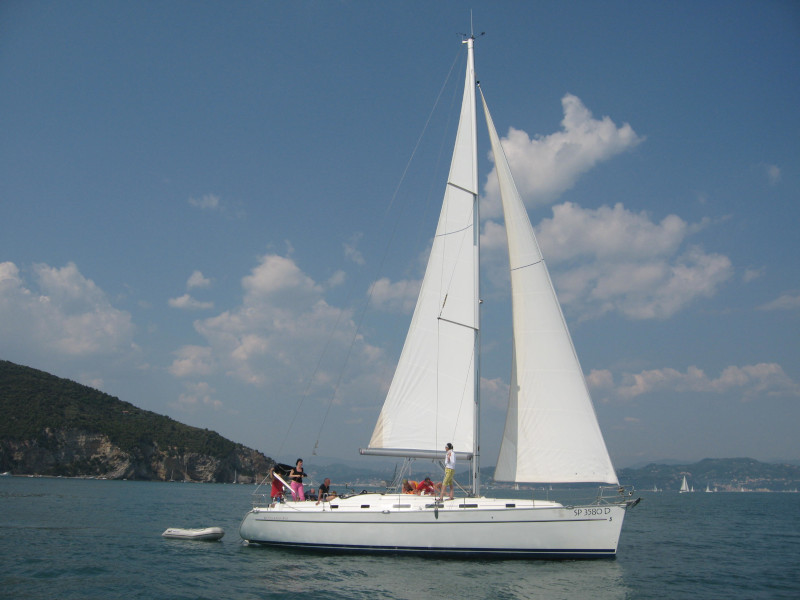 Cyclades 43.3 - Yacht Charter Genoa & Boat hire in Italy Italian Riviera Genova Marina di Porto Antico 6