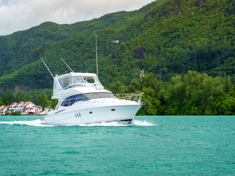 Silverton Ovation 52 - Motor Boat Charter Seychelles & Boat hire in Seychelles Mahe, Victoria Eden Island Marina 6