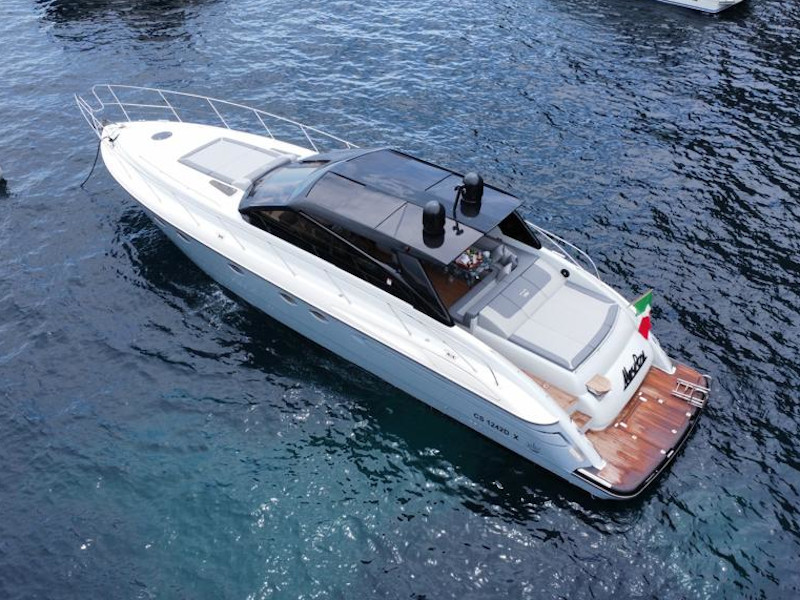 Princess V55 - Motor Boat Charter Italy & Boat hire in Italy Seiano Porticciolo di Marina di Equia 2