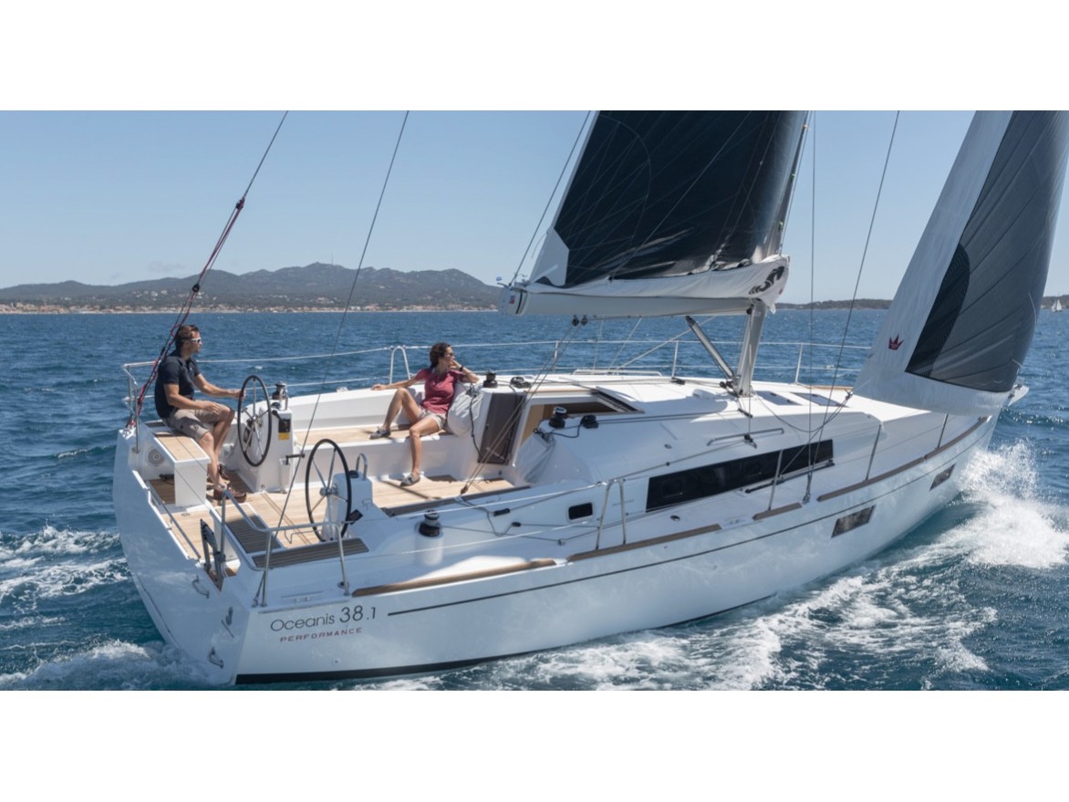 Oceanis 38.1 - Yacht Charter Trapani & Boat hire in Italy Sicily Aegadian Islands Trapani Trapani 2