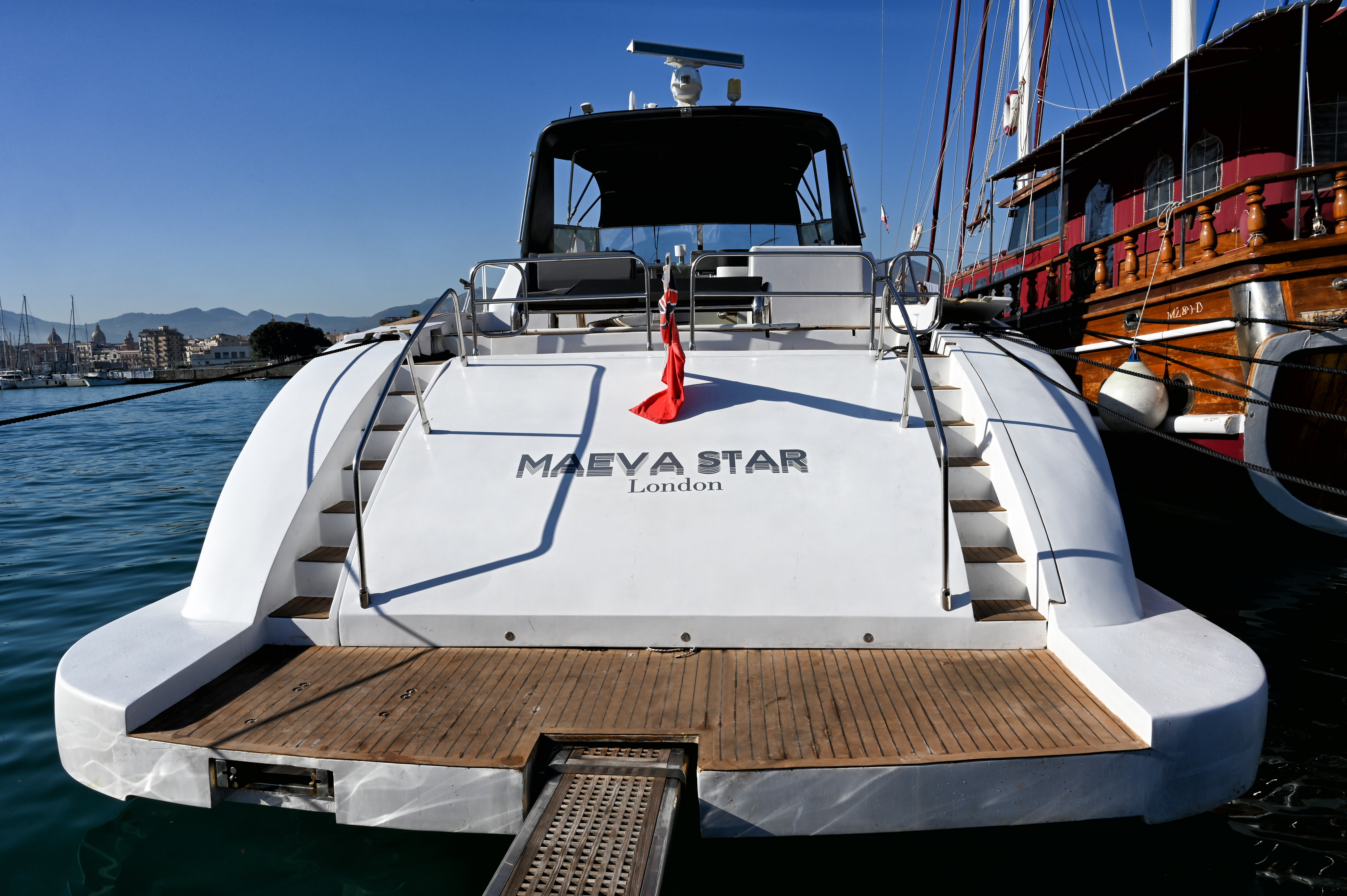 Leopard 23 - Motor Boat Charter Italy & Boat hire in Italy Sicily Aeolian Islands Milazzo Marina Poseidon 3