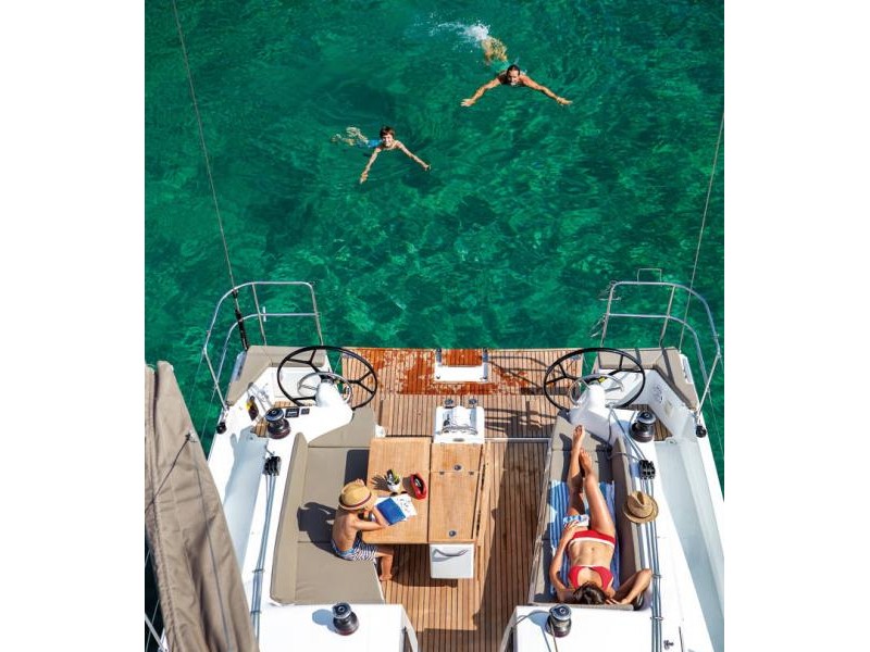 Sun Odyssey 410 - Yacht Charter Skopelos & Boat hire in Greece Sporades Skopelos Loutraki Harbour 4