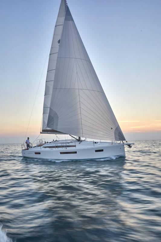 Sun Odyssey 410 - Yacht Charter Skopelos & Boat hire in Greece Sporades Skopelos Loutraki Harbour 6