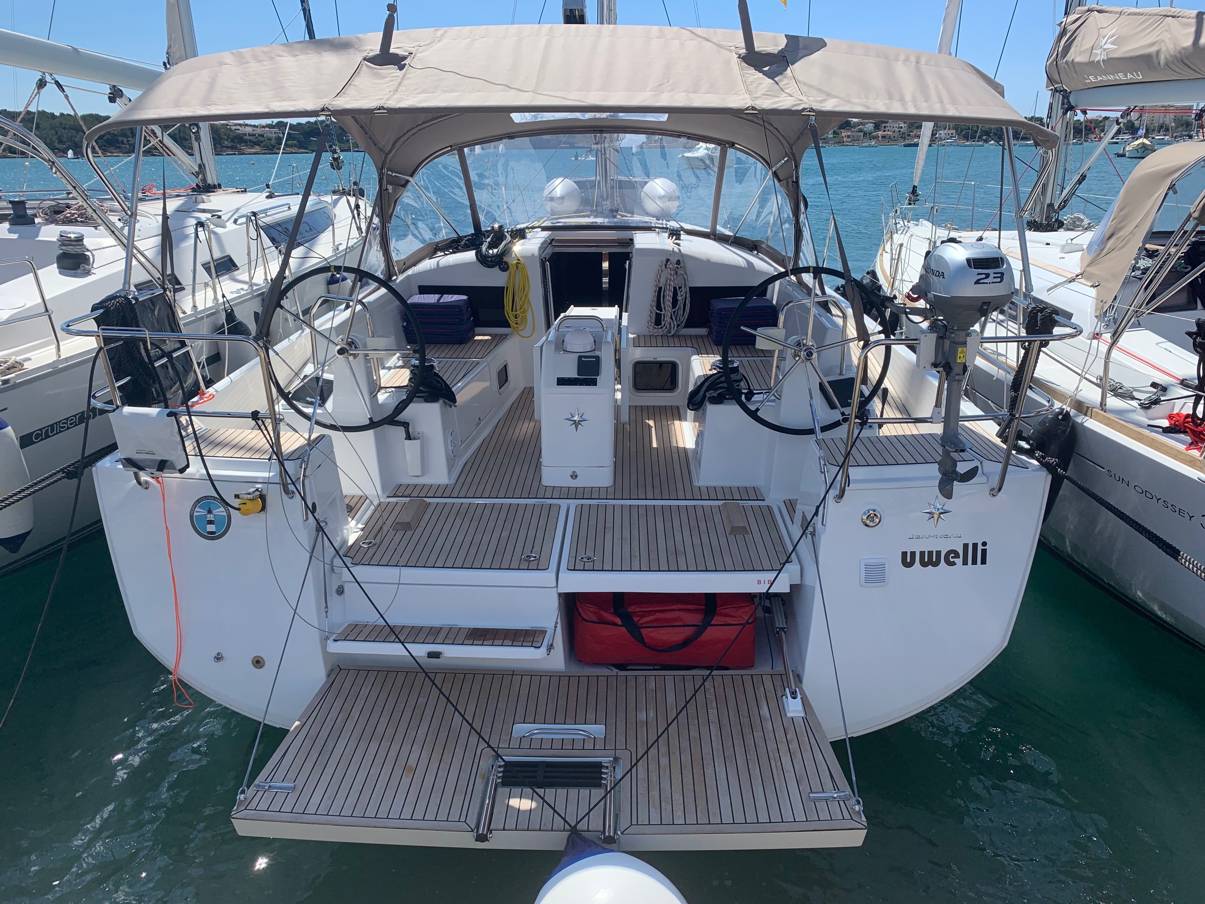 Sun Odyssey 440 - Yacht Charter Portocolom & Boat hire in Spain Balearic Islands Mallorca Portocolom Porto Colom 3