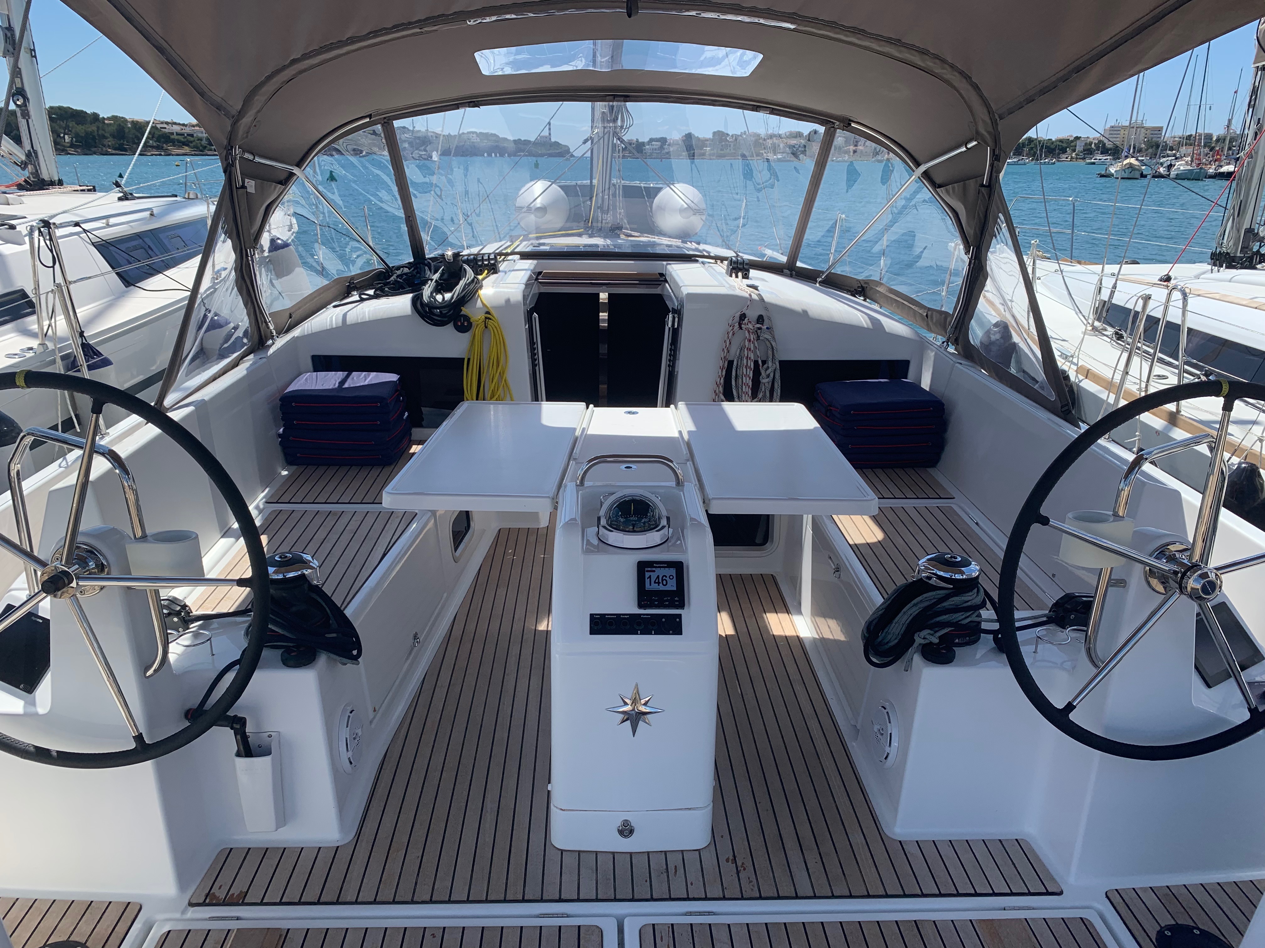Sun Odyssey 440 - Yacht Charter Portocolom & Boat hire in Spain Balearic Islands Mallorca Portocolom Porto Colom 6