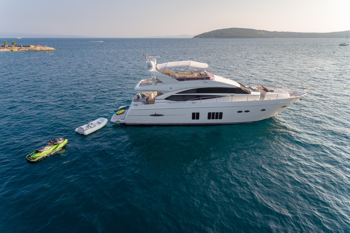 Princess 72 Flybridge - 4 + 1 cab. - Yacht Charter Podstrana & Boat hire in Croatia Split-Dalmatia Split Podstrana Marina Lav 2
