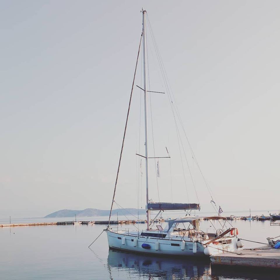 Oceanis 45 - 4 cab. - Yacht Charter Thasos & Boat hire in Greece Northern Greece Kavala Thasos Limenas Port Thassos 6