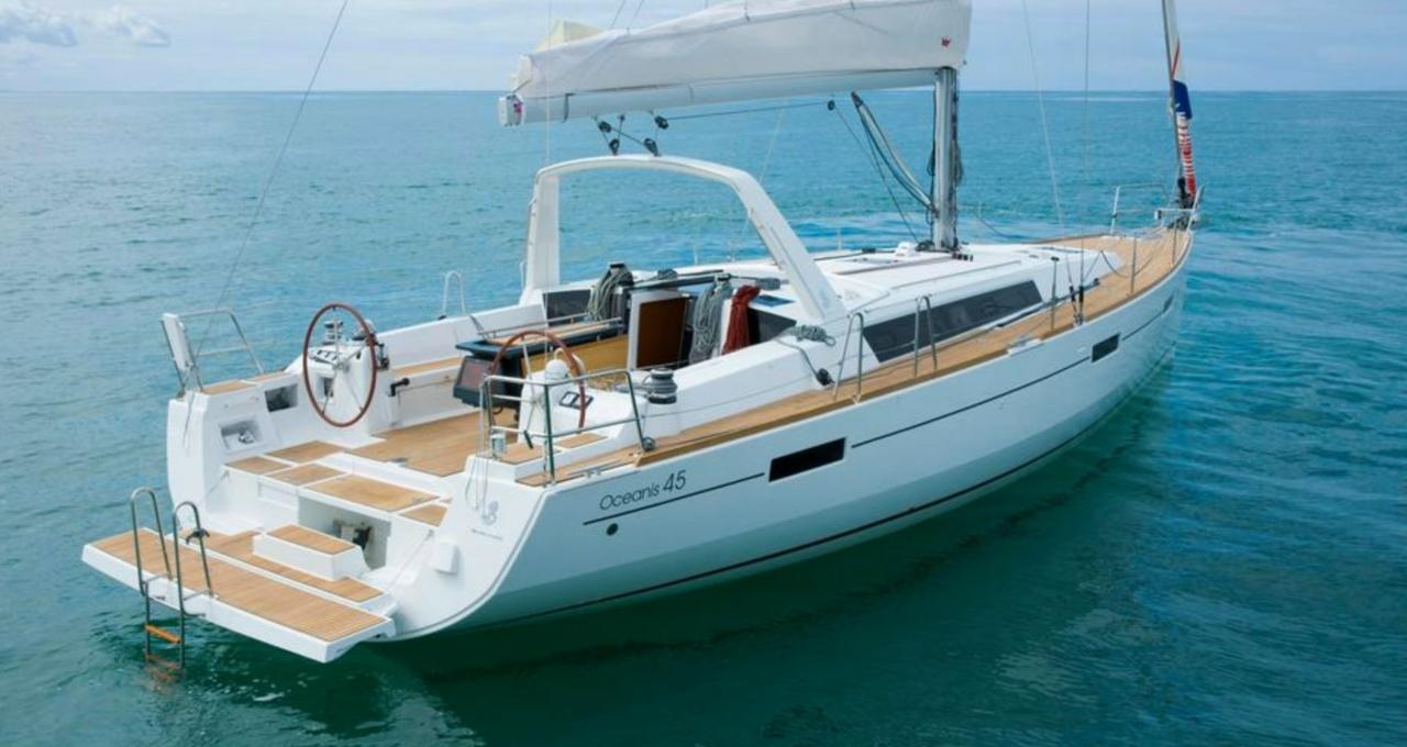 Oceanis 45 - 4 cab. - Yacht Charter Pomer & Boat hire in Croatia Istria and Kvarner Gulf Pula Pomer ACI Marina Pomer 1