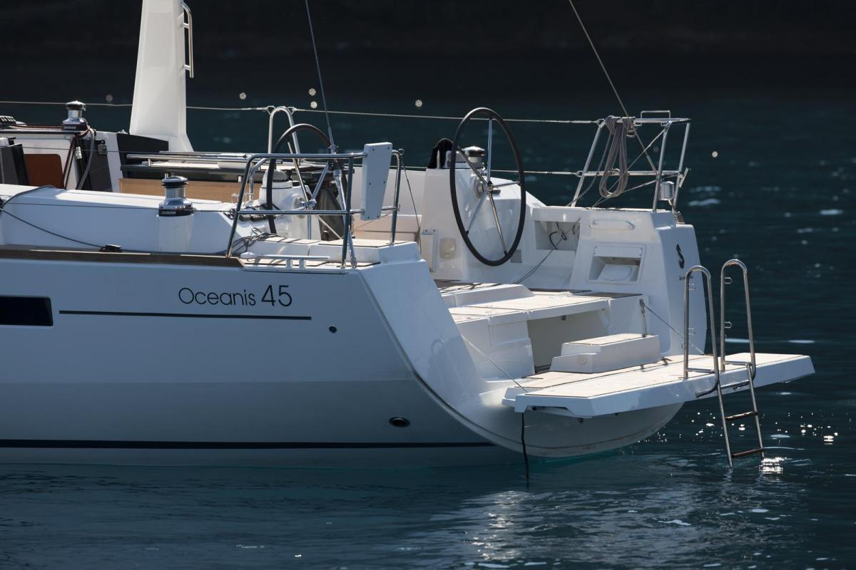 Oceanis 45 - 4 cab. - Yacht Charter Pomer & Boat hire in Croatia Istria and Kvarner Gulf Pula Pomer ACI Marina Pomer 3