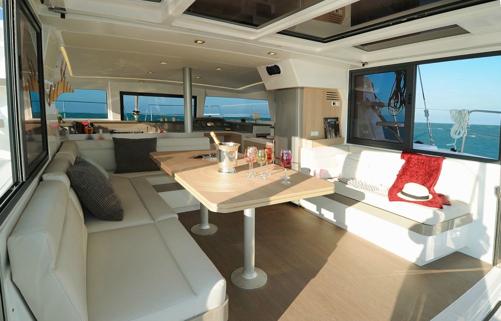 Bali 4.1 - 4 + 2 cab. - Superyacht charter Italy & Boat hire in Greece Dodecanese Kos Marina Kos 6