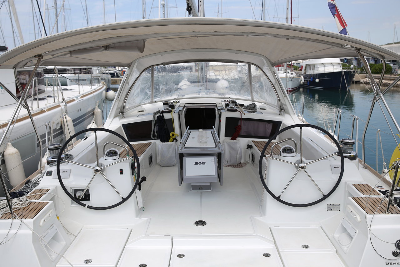 Oceanis 48 - 5 cab. - Yacht Charter Sukosan & Boat hire in Croatia Zadar Sukošan Marina D-Marin Dalmacija 4