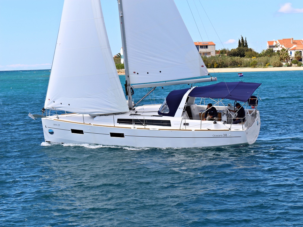 Oceanis 38.1 - Yacht Charter Sukosan & Boat hire in Croatia Zadar Sukošan Marina D-Marin Dalmacija 4