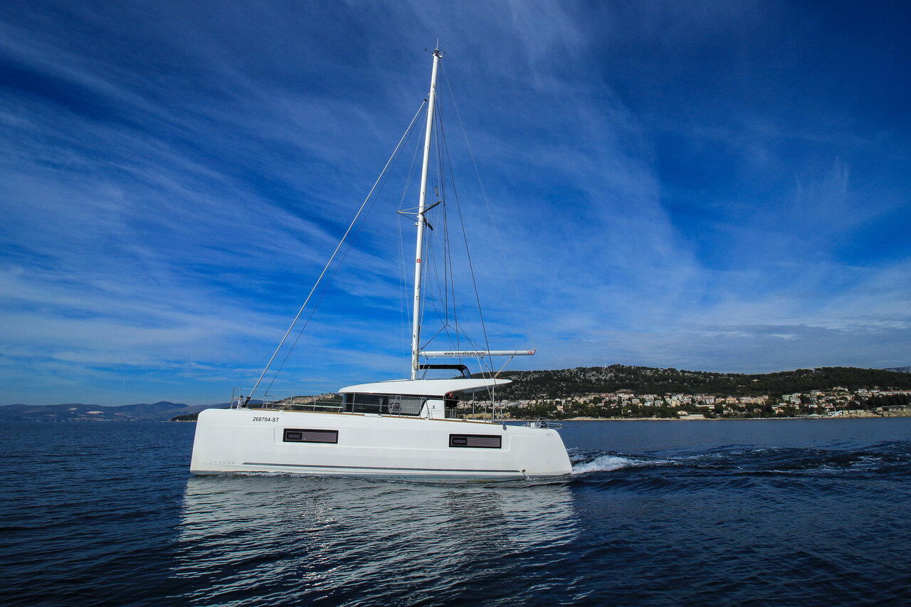 Lagoon 40 - 4 + 2 cab - Yacht Charter Slano & Boat hire in Croatia Dubrovnik-Neretva Slano ACI Marina Slano 6