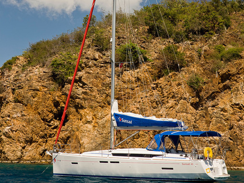 Oceanis 411 - Yacht Charter Procida & Boat hire in Italy Procida Marina di Procida 4