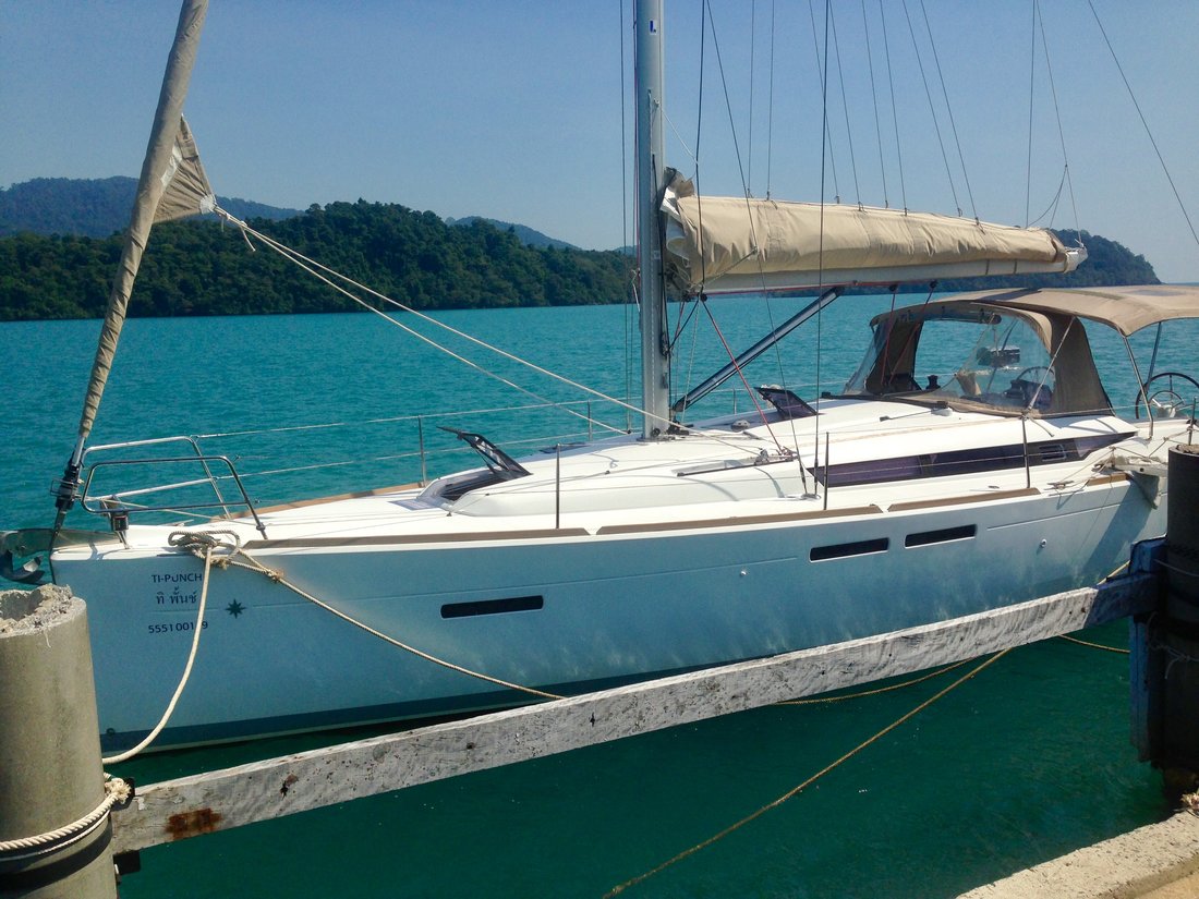 Sun Odyssey 409 - Yacht Charter Koh Chang & Boat hire in Thailand Koh Chang Ao Salak Phet 2
