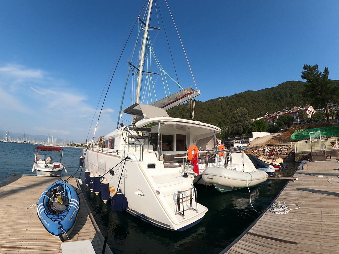 Lagoon 400 S2 - 4 + 2 cab. - Catamaran charter Fethiye & Boat hire in Turkey Turkish Riviera Lycian coast Fethiye Yes Marina 1