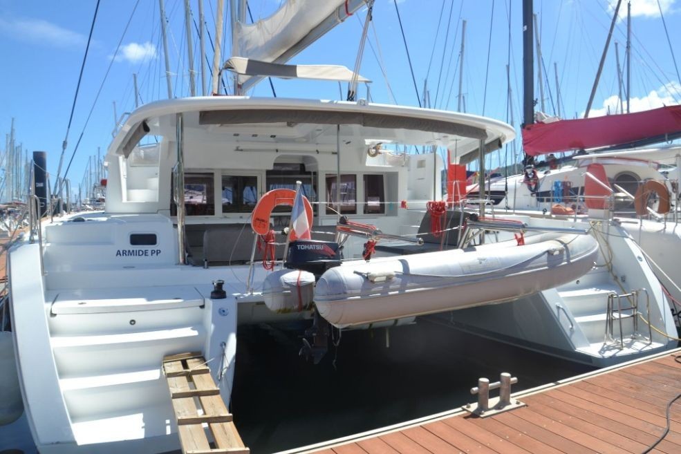 Lagoon 450 - 4 + 2 cab. - Yacht Charter Martinique & Boat hire in Martinique Le Marin Marina du Marin 1
