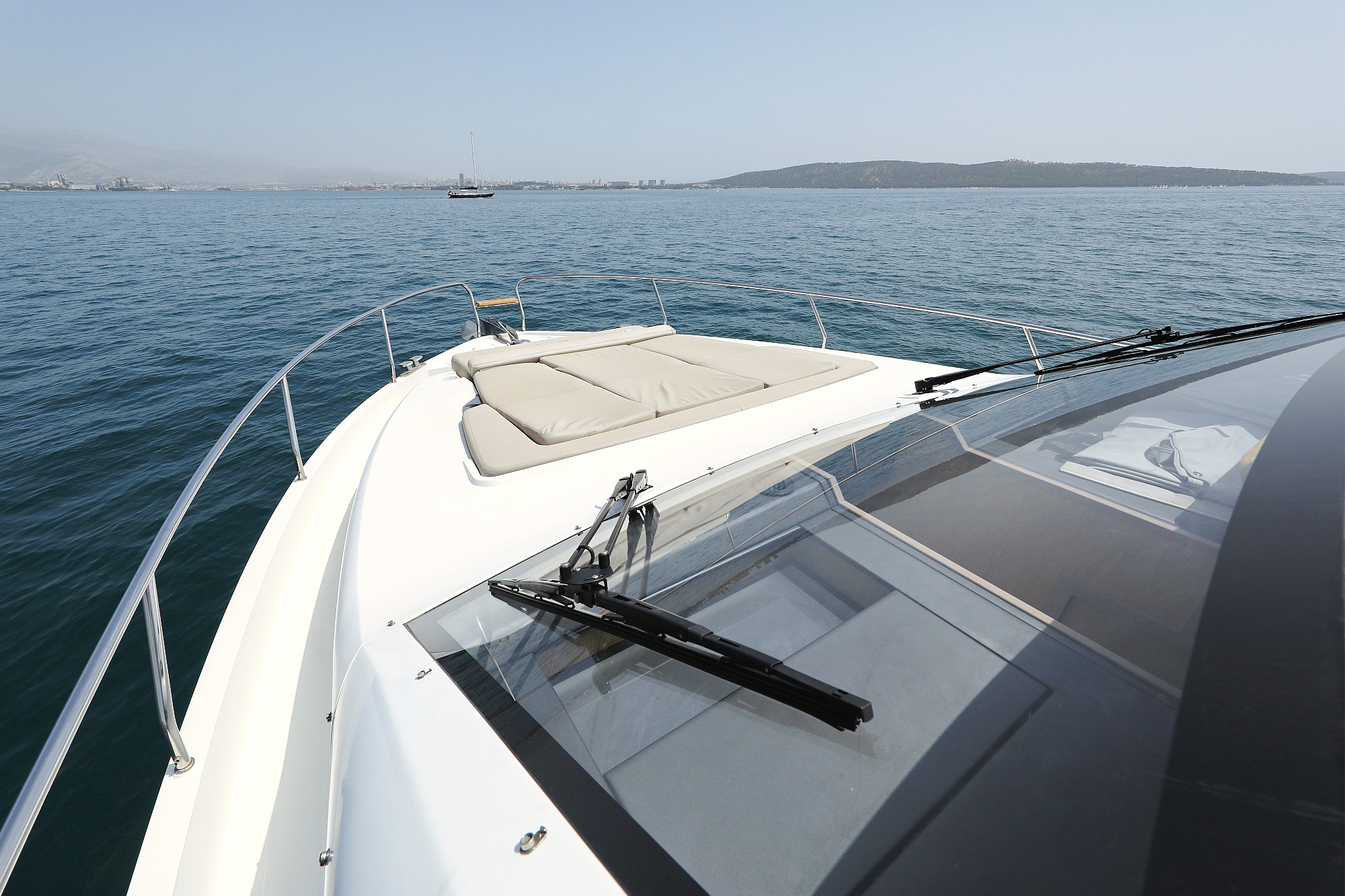 Sealine F430 - Motor Boat Charter worldwide & Boat hire in Croatia Split-Dalmatia Split Kaštel Gomilica Marina Kaštela 4
