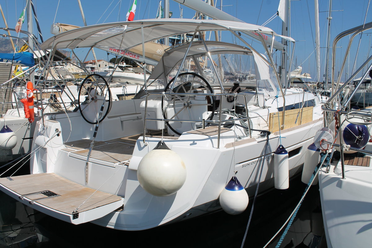 Sun Odyssey 519 - 5 + 1 cab. - Yacht Charter Marsala & Boat hire in Italy Sicily Aegadian Islands Marsala Marsala Marina 3